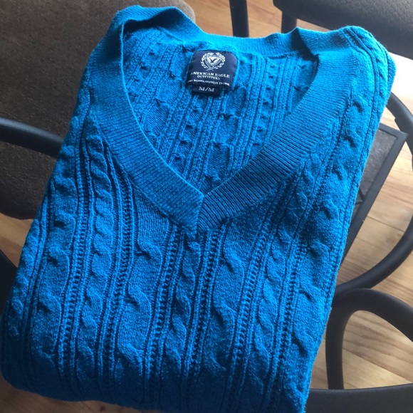 American Eagle Teal sweater lightly worn - Picture 2 of 2